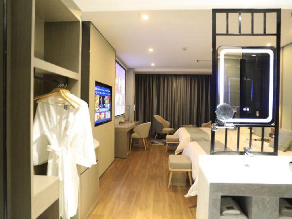 GreenTree Eastern Xinjiang Aksu Airport Hotel 36/45