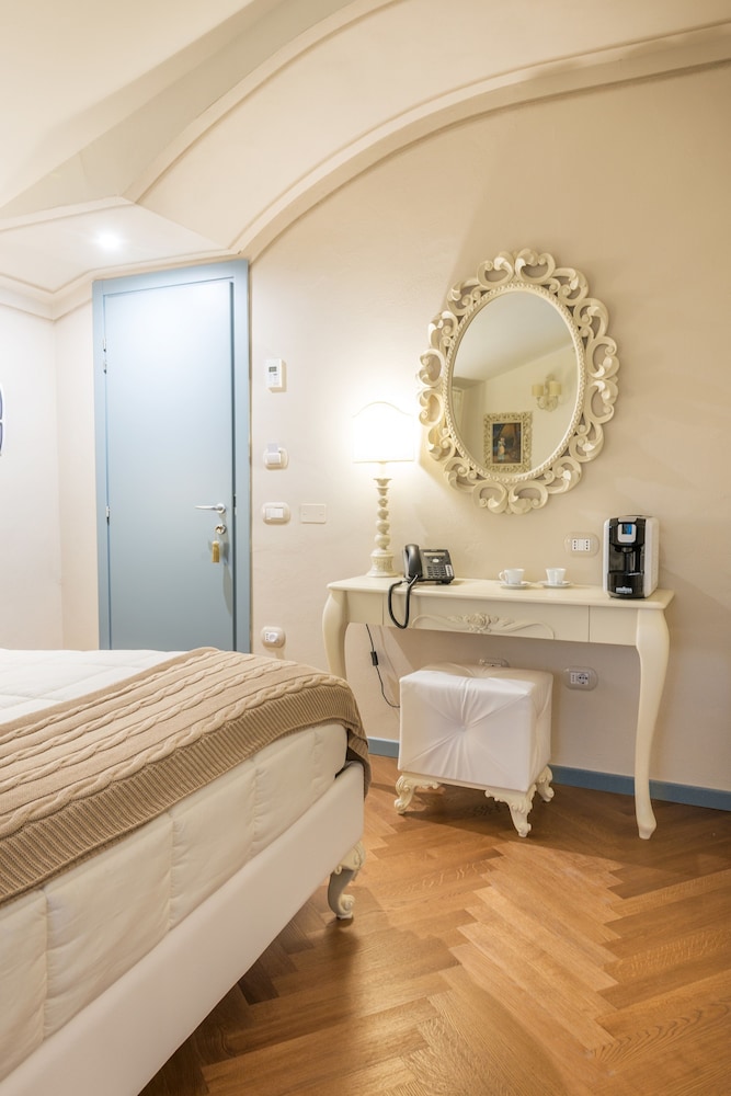 RELAIS SASSA AL SOLE 46/65