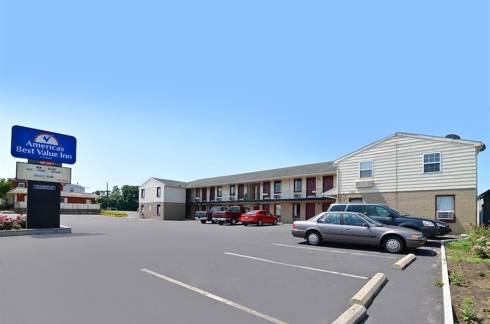 Americas Best Value Inn Lancaster photo3