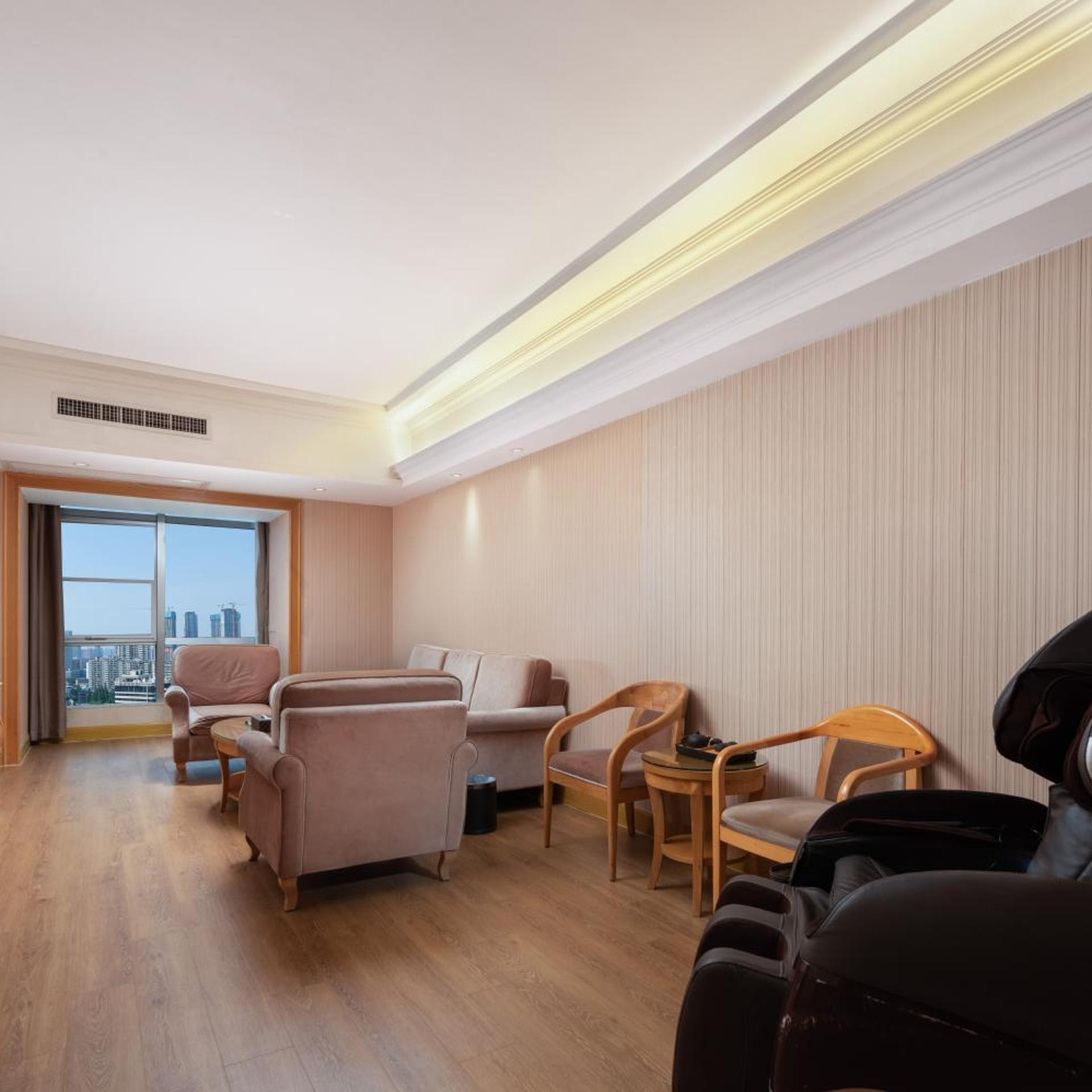 Vienna International Hotel (Wuhan Jiefang Avenue Tongji Medical College) 56/69