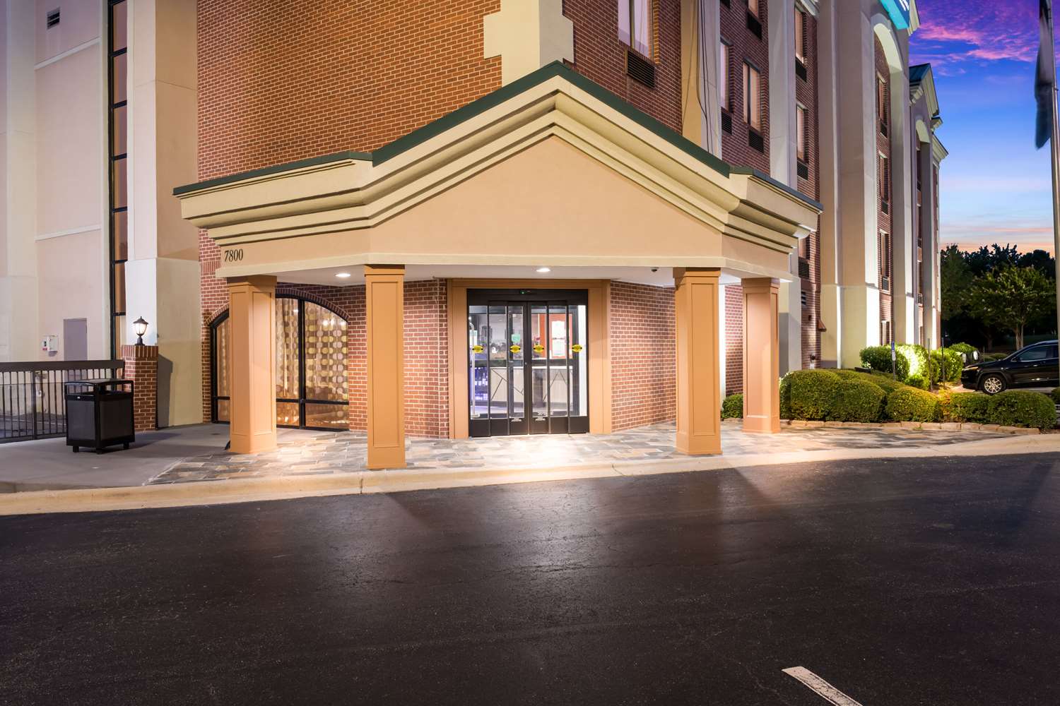 Clarion Pointe Greensboro Airport 44/44