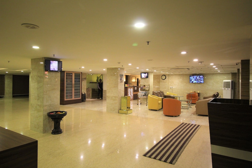 Hotel Golden Grand 40/51