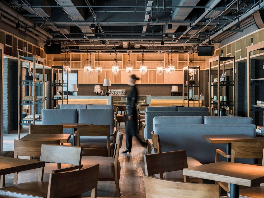 restaurant-cafeteria