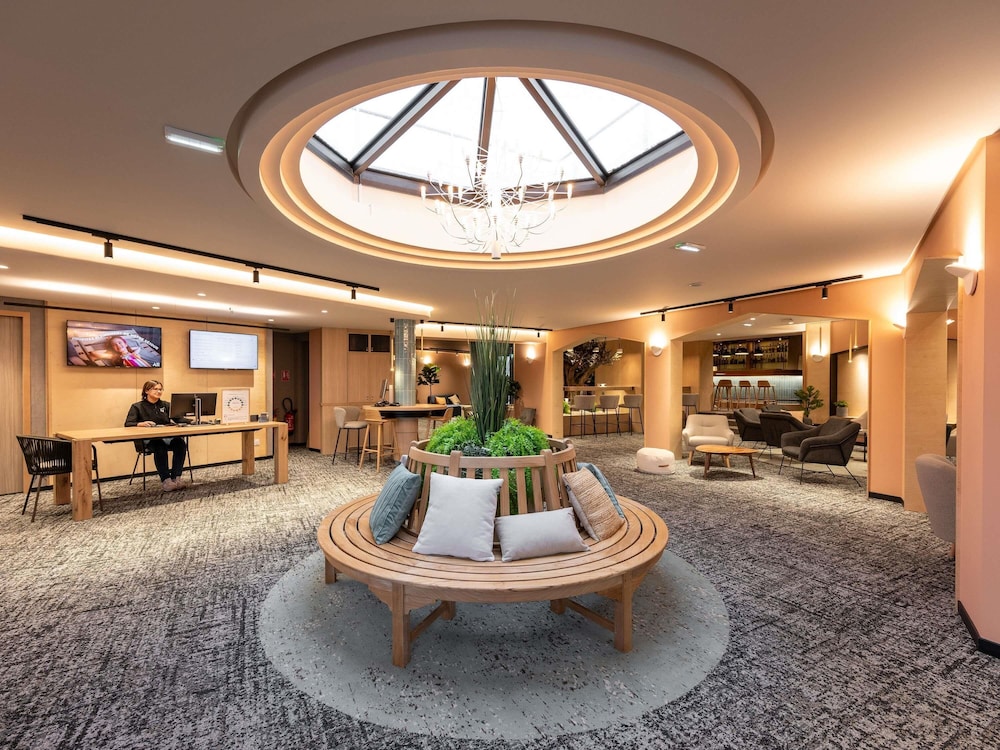 Novotel Macon Nord 50/74