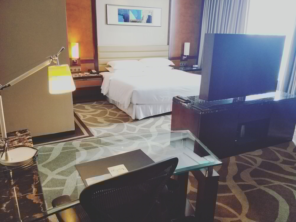 Crowne Plaza Tianjin Binhai Center 28/64