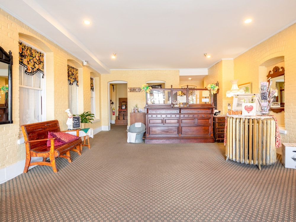 The Belmont Inn 25/39