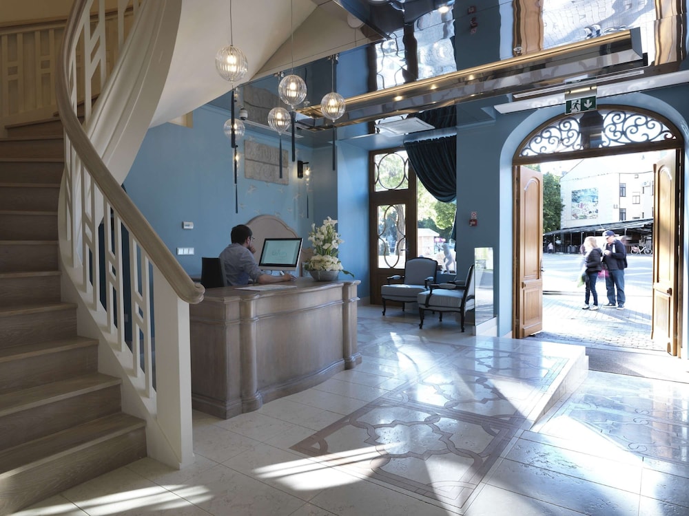 Relais Le Chevalier 57/64