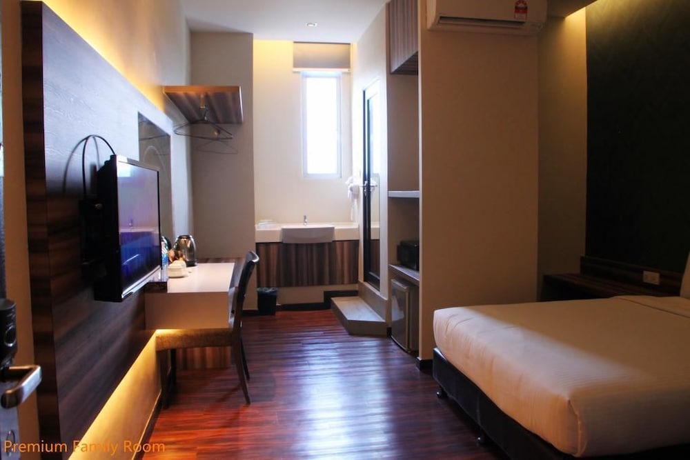 D Elegance Hotel 24/43