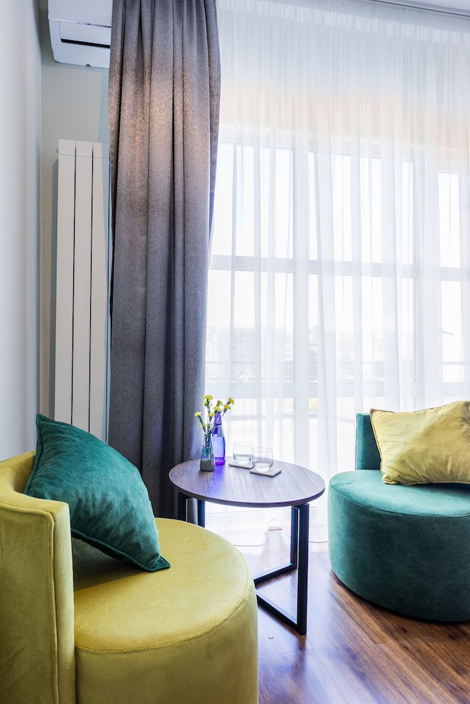 Boutique Hotel MoJo 11/23