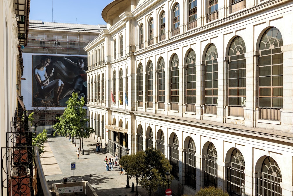 UMA Suites Atocha 7/50