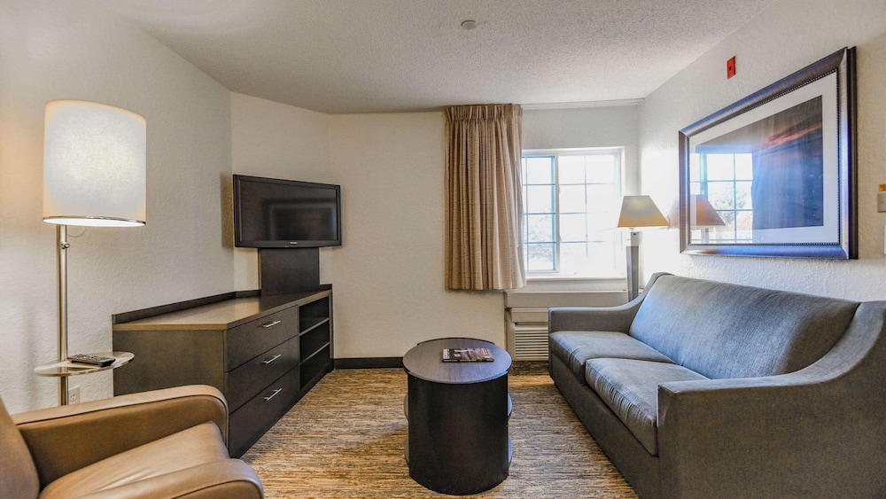 Sonesta Simply Suites Huntsville Research Park 33/52