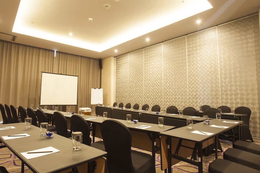 Swiss-Belinn Cikarang 47/54