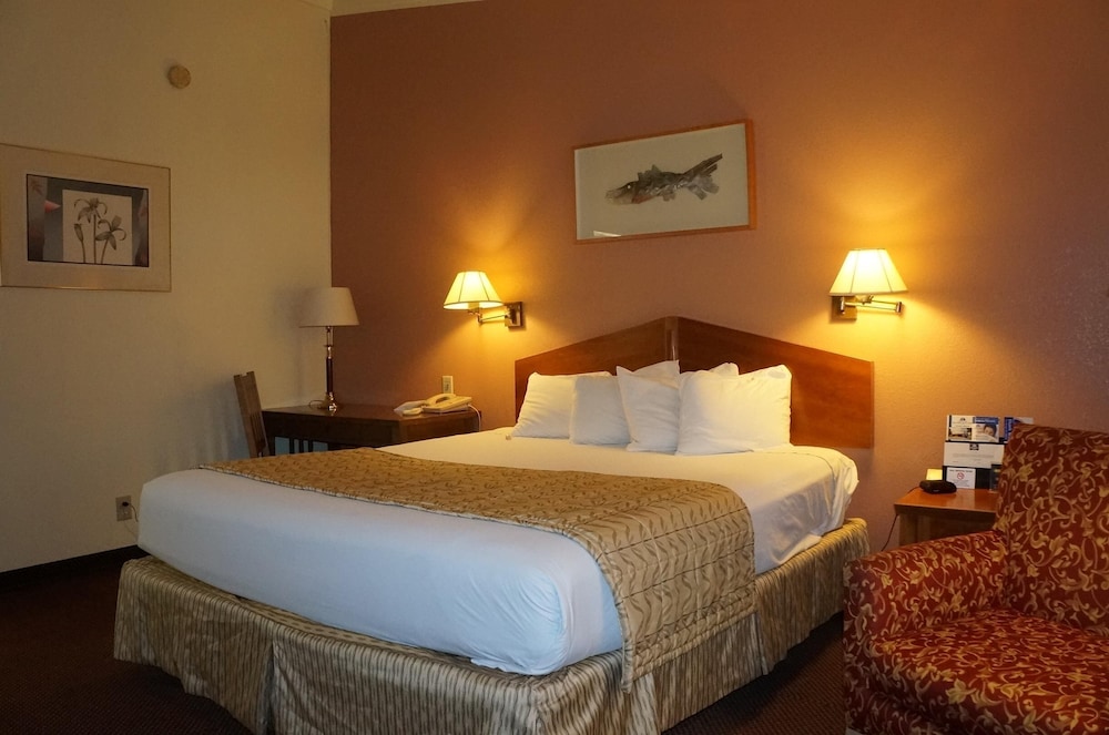 Oroville Value Suites 7/16