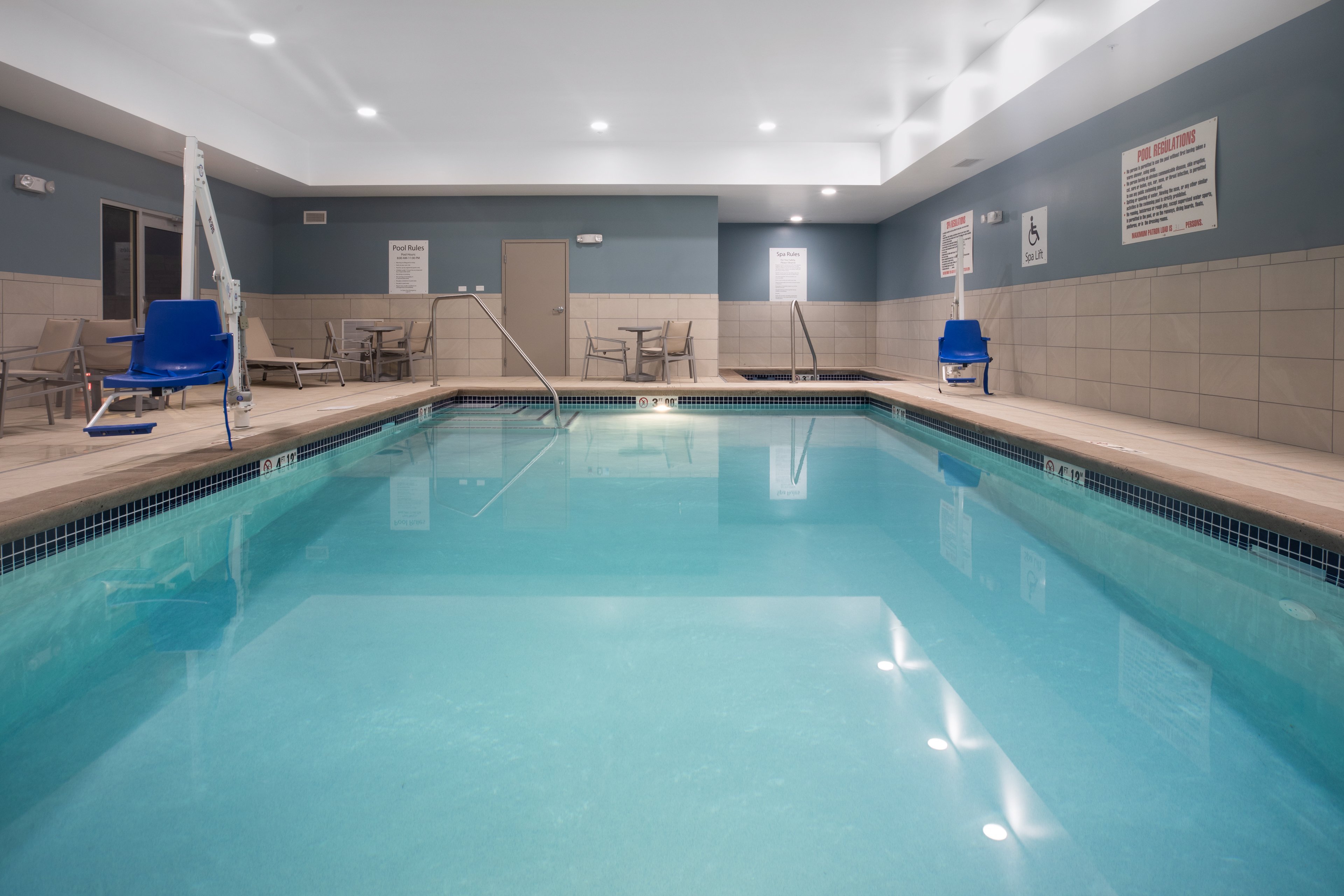 Holiday Inn Express and Suites Sioux City North Event Center an IHG Hotel 41/70