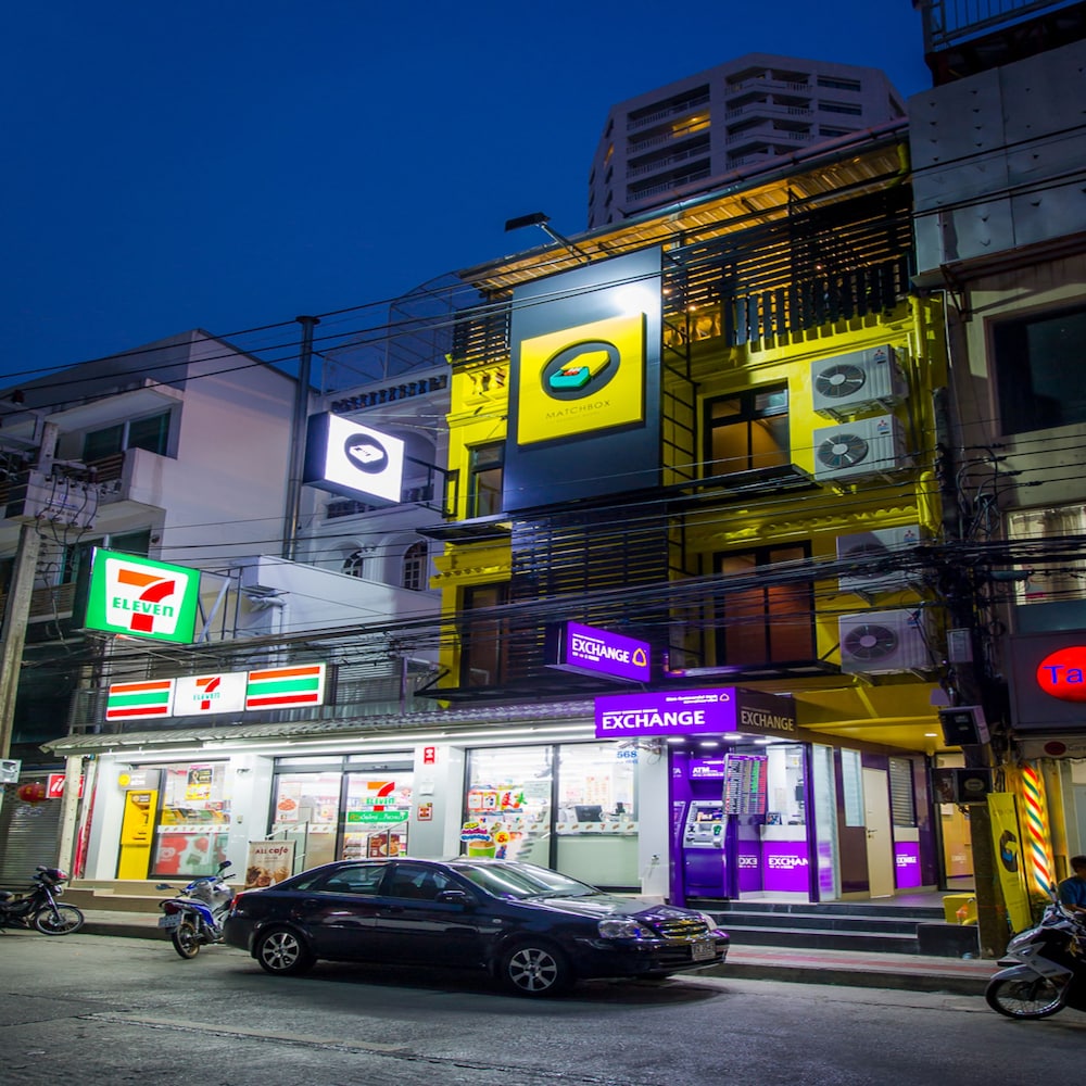 Matchbox Bangkok Hostel 28/30