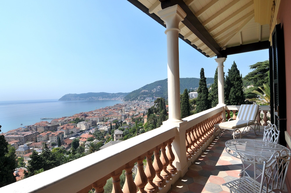 VILLA DELLA PERGOLA 1/83