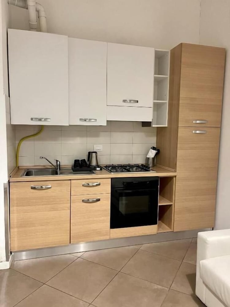 Easy Milano Rooms And Apartments Navigli 2/46