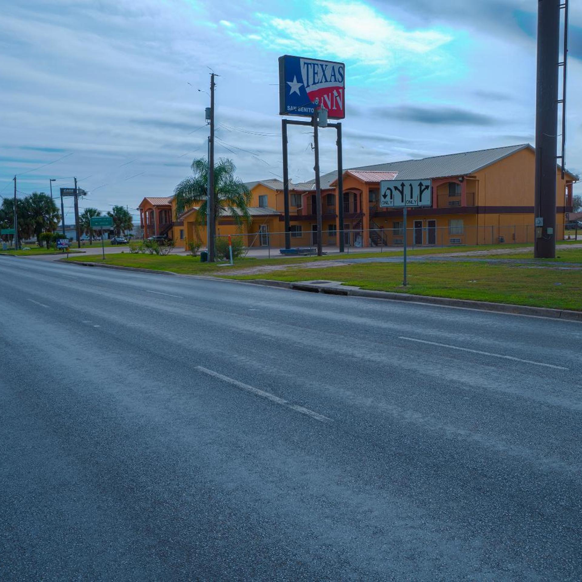 Executive Inn and Suites 40/50