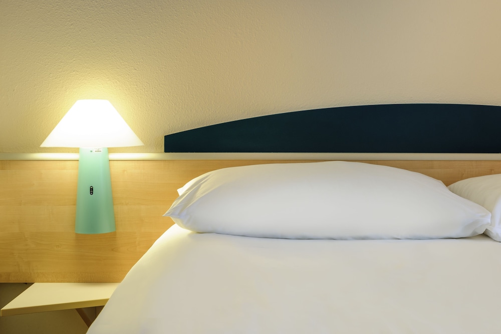 Ibis Sion 23/49