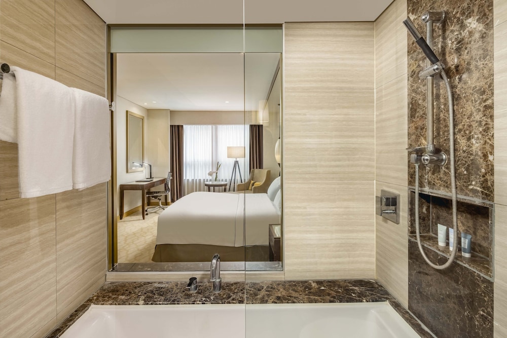 The Level, Premium, King Bed، Melia Hanoi 7/7