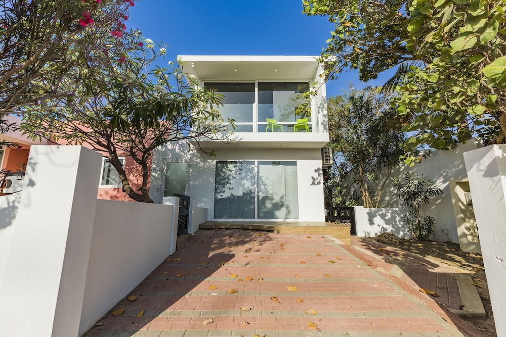 Boca Catalina Modern Villa 39/50