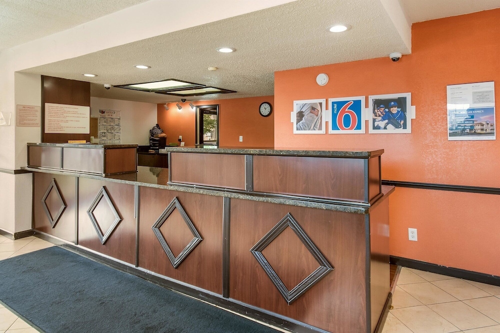 Motel6 Grove City, OH 6/47