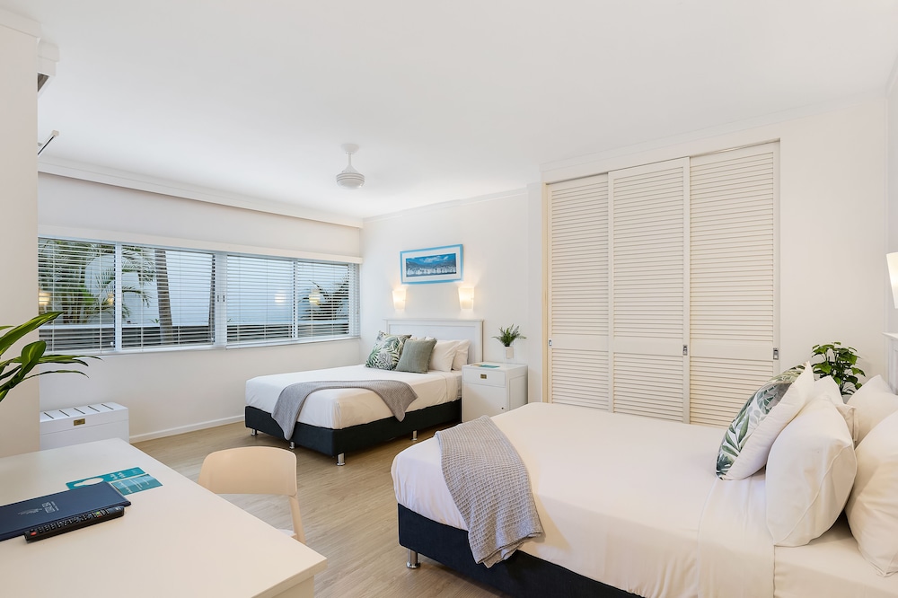 Coral Sea Marina Resort 41/87