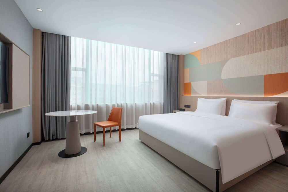 Hawthorn by Wyndham Guangzhou Baiyun Airport 6/20