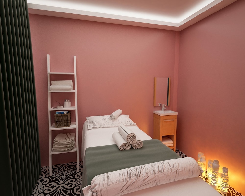 Anjeliq Downtown Hotel 37/70