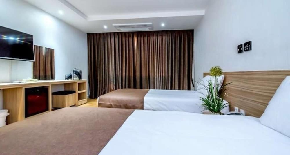 Jejuin Hotel 13/79