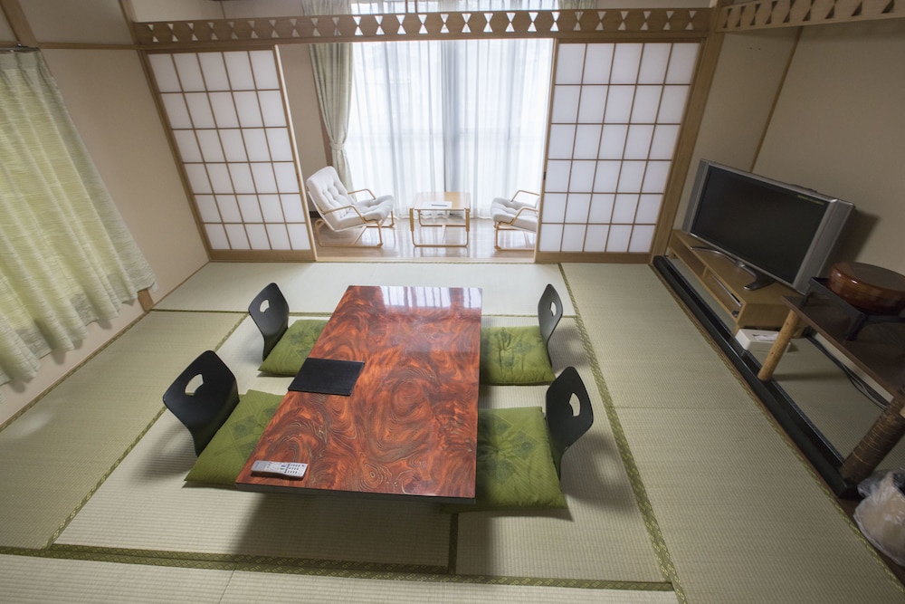 Atami Kinomiyanoyu Shogetsu 22/27