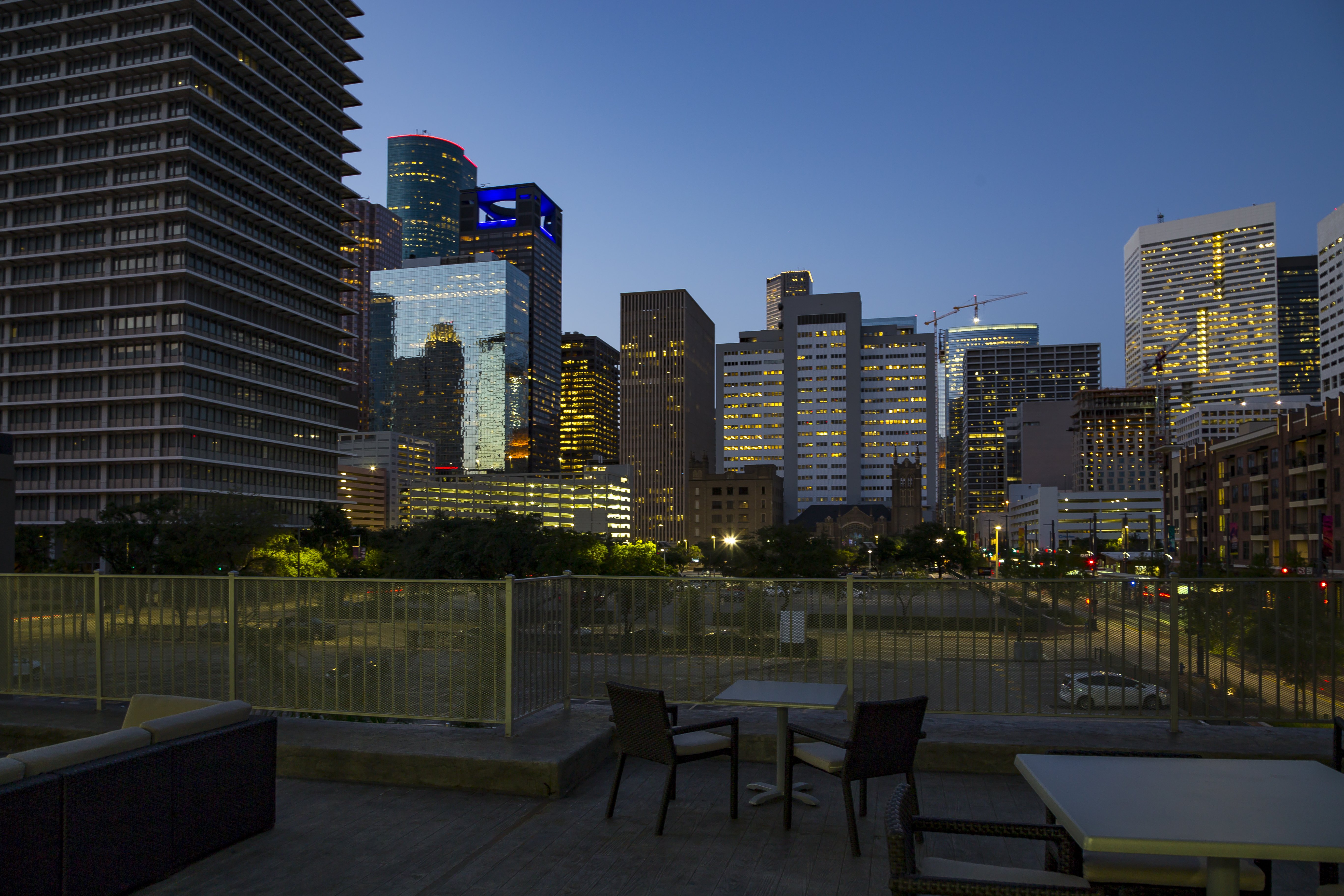 Holiday Inn Houston Downtown 75/77