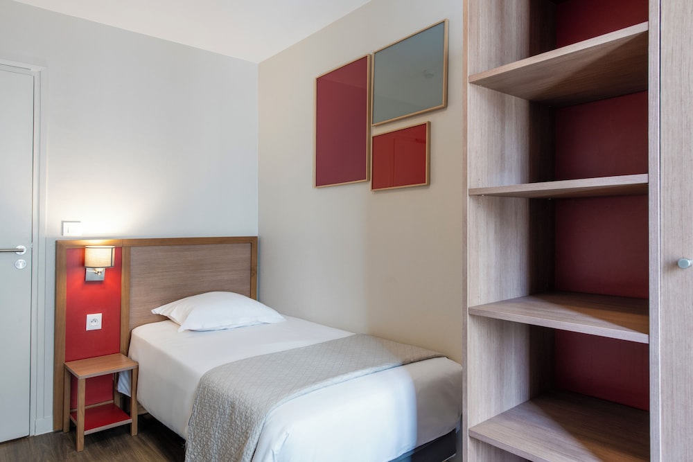 Est Hotel 17/52