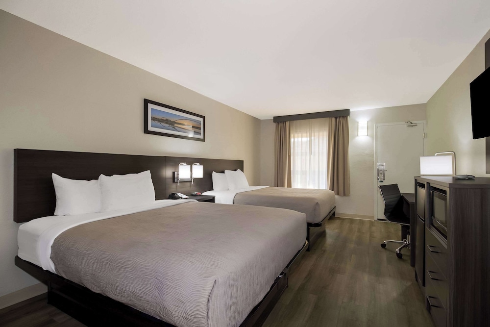 ROOM, 2 QUEEN BEDS