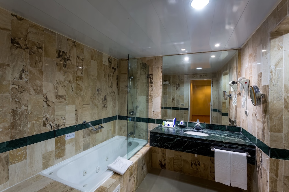 Eurostars Grand Cayacoa 23/50