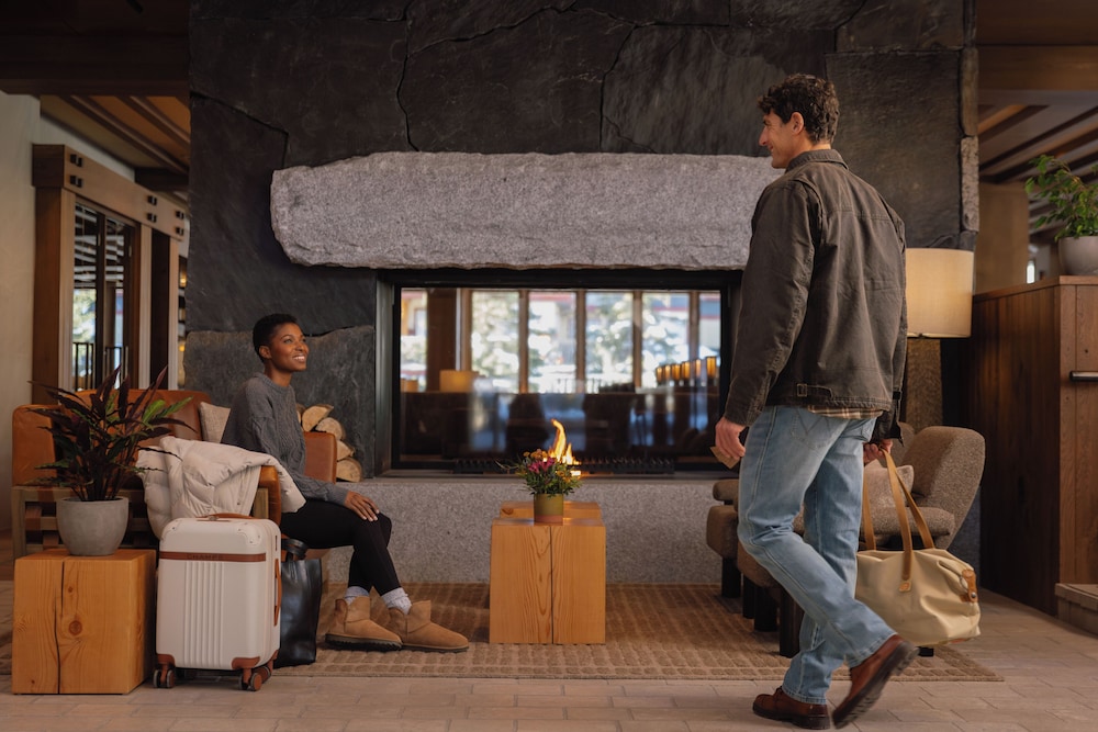 Otter Hotel 12/49