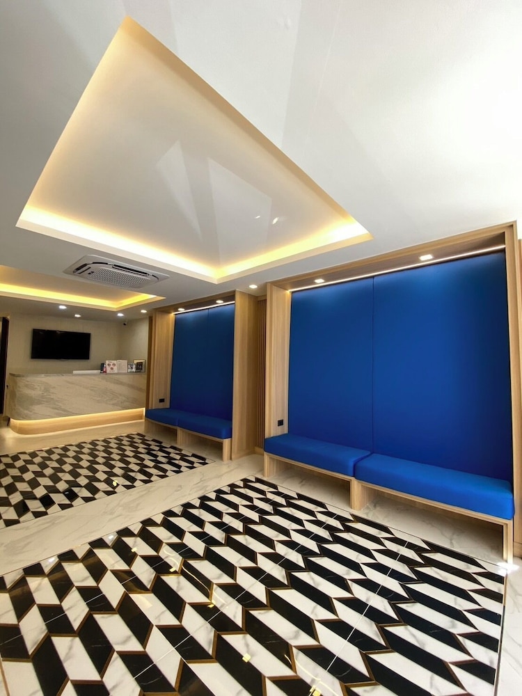 Armoni Patong Beach Hotel 44/78
