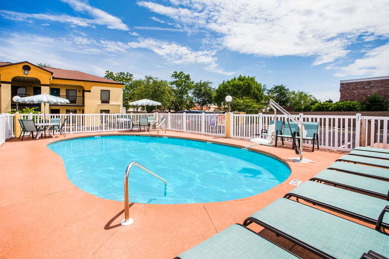 Howard Johnson by Wyndham Panama City 10/15