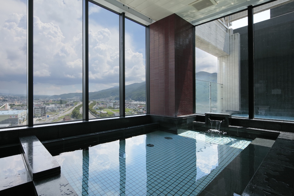 Candeo Hotels Chino 45/60