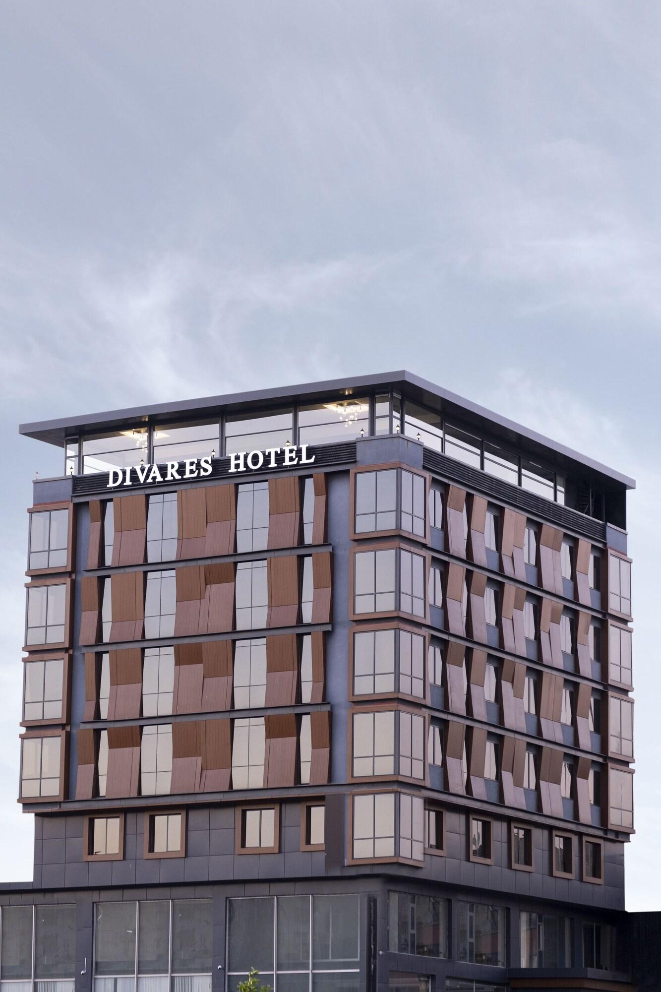 Divares Luxury Hotel 2/23