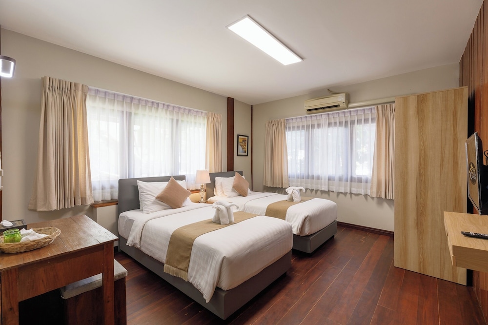 Le Charcoa Hotel 29/74