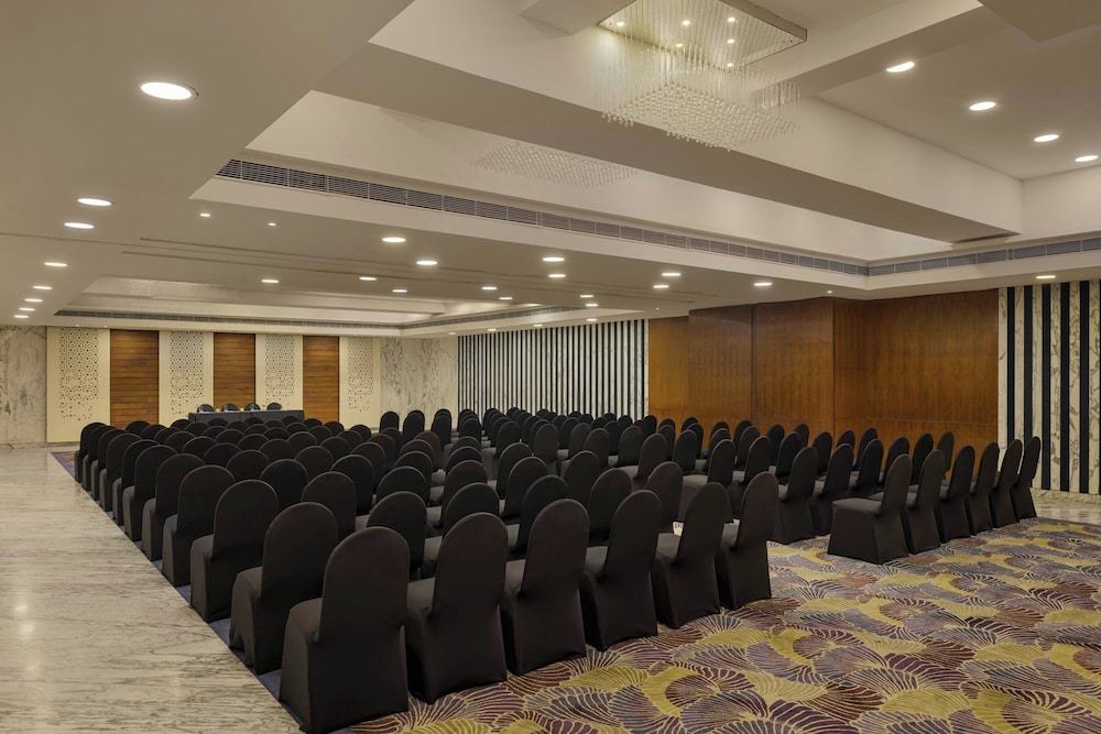 The Fern Residency Subhash Bridge Ahmedabad 56/65