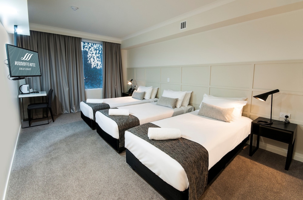 Woodroffe Hotel 14/49