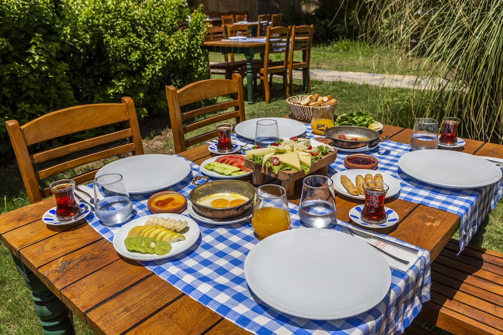 La Brezza Suite &amp; Hotel 42/63