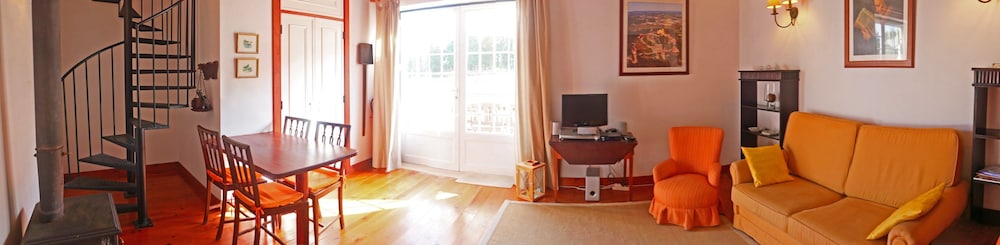 Quinta da Alcaidaria-Mor 33/50
