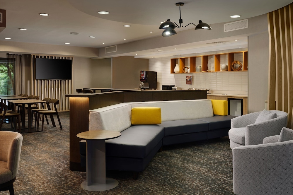 Springhill Suites By Marriott Metro Center 8/47