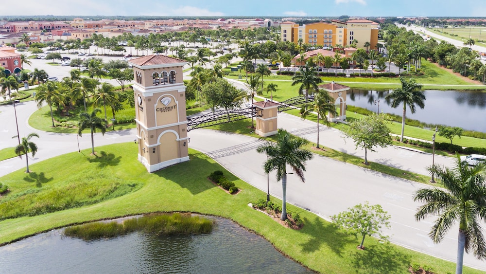 Hyatt Place Coconut Point in ESTERO - FL