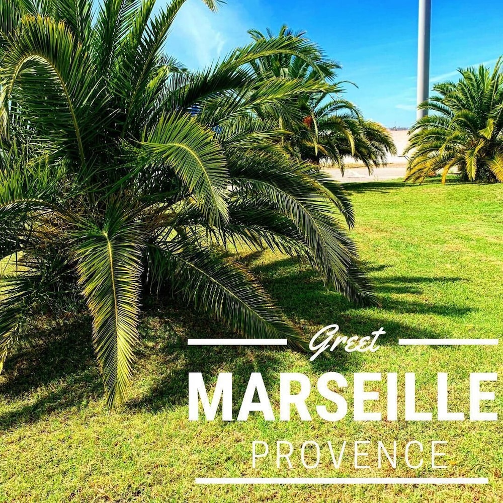 Greet Hotel Marseille Provence Aeroport 42/50