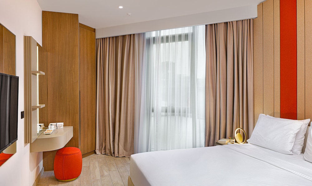 3 BEDROOMS, APARTMENT