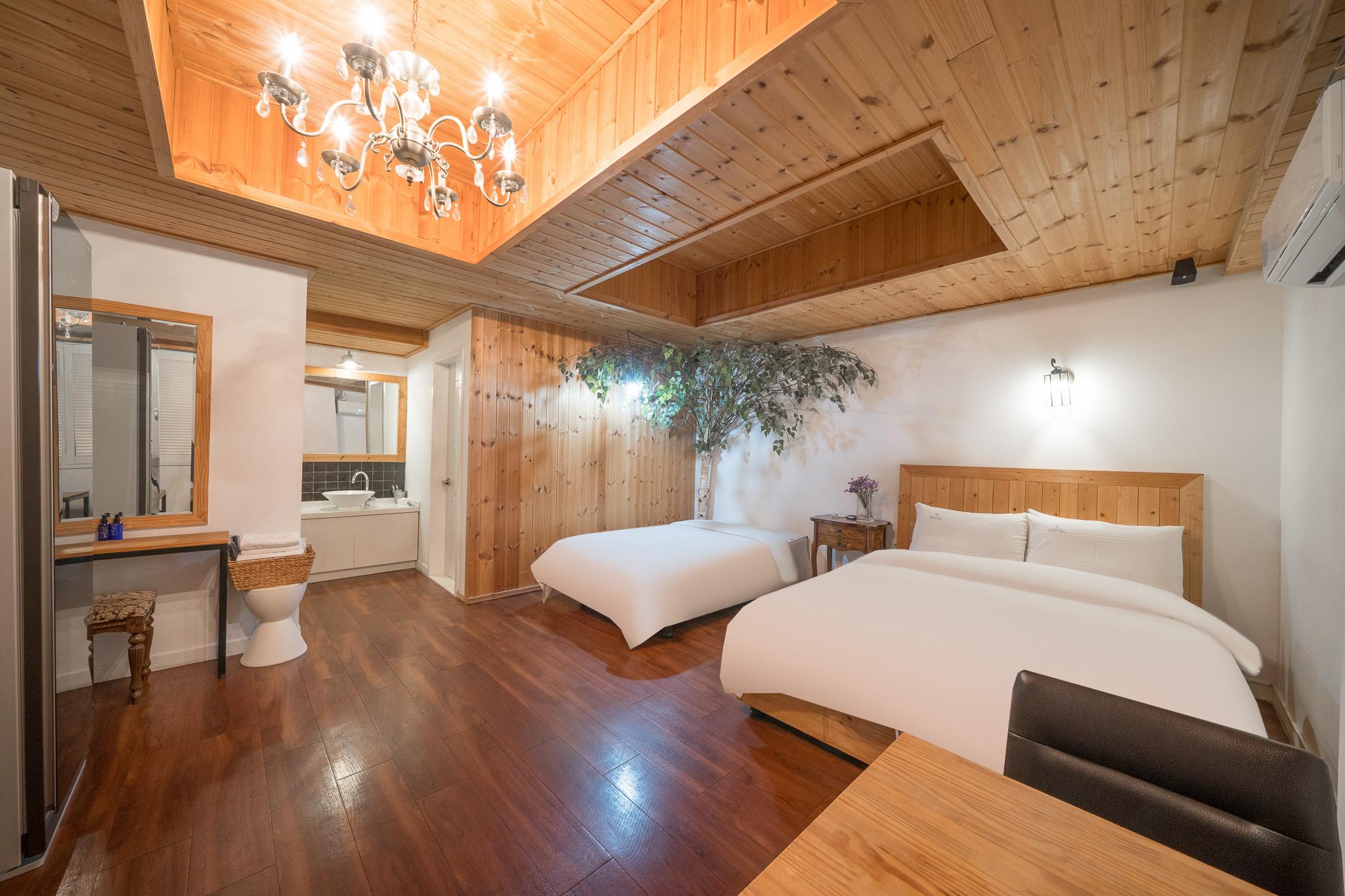 Shim Motel 17/55